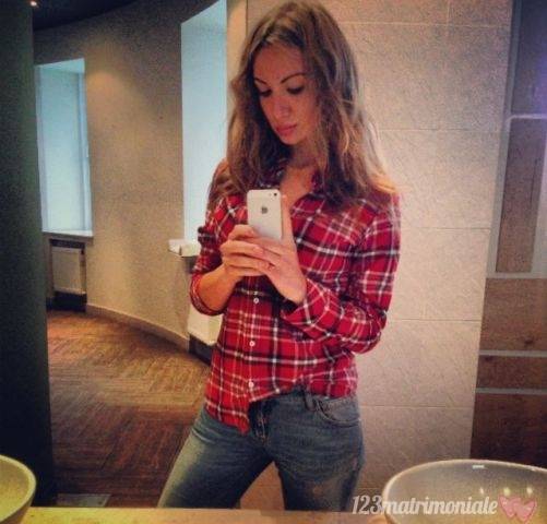 studenti filmati cu camera ascunsa sex la munte