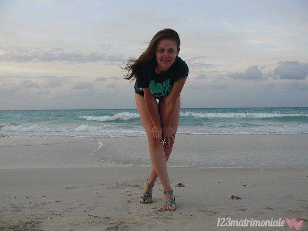 fetite berceni curve pret