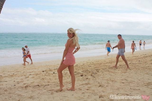 poze cu femei goale in care se vede de aproape pizda