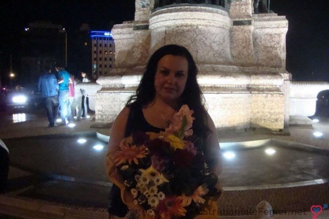 bogdan marchidan se saruta cu o fata