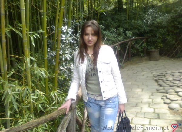 fete care vin care fac deplasari sa faca sex pe bani bucureti