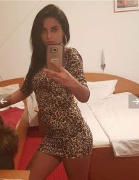 Andreea anunturi matrimoniale Petricani - Bucuresti cu femei sex 22 ani