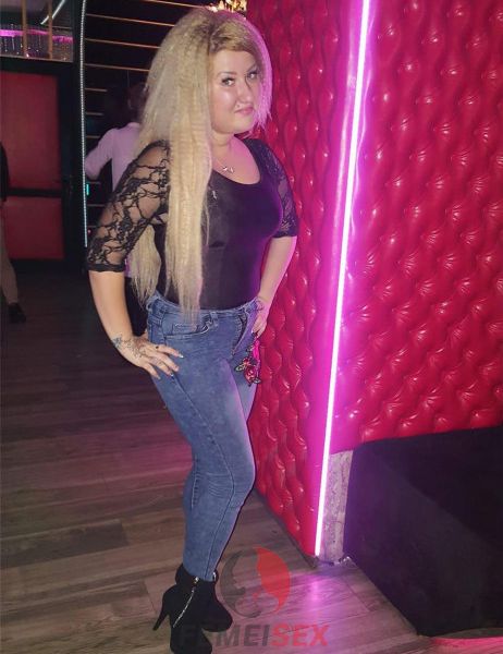  daca vrei iti indeplinesti toate fanteziile, cu o dama de companie speciala, fina si cizelata nu ezita si vino acum.  nu detin apartament, doar deplasari la hotel si domiciliu.  sunt tot ceea ce-ai visat, langa mine orice fantezie devine realitate, lasa-t 