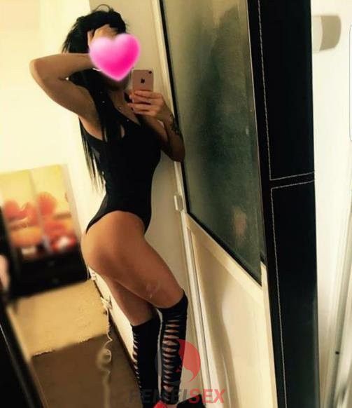 discutii escorte care se fut in cur